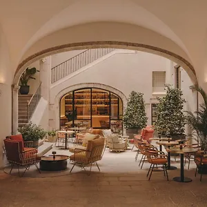 https://hotel-palau-fugit.topcostabravahotels.com