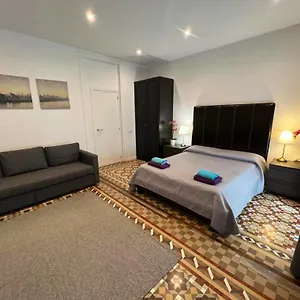  Bed & Breakfast Rooms On Balmes Spanje